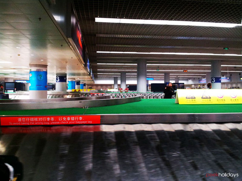 peekholidays-beijing-airport-baggage-claim-s