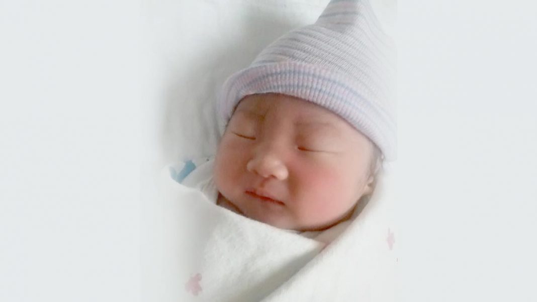 peekholidays-newborn baby aiden