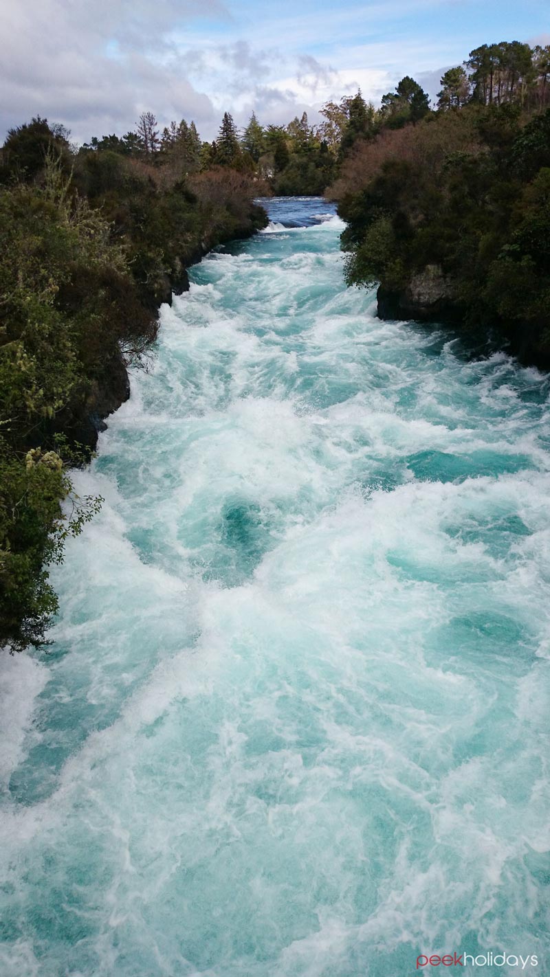 peekholidays-waterfalls in New Zealand